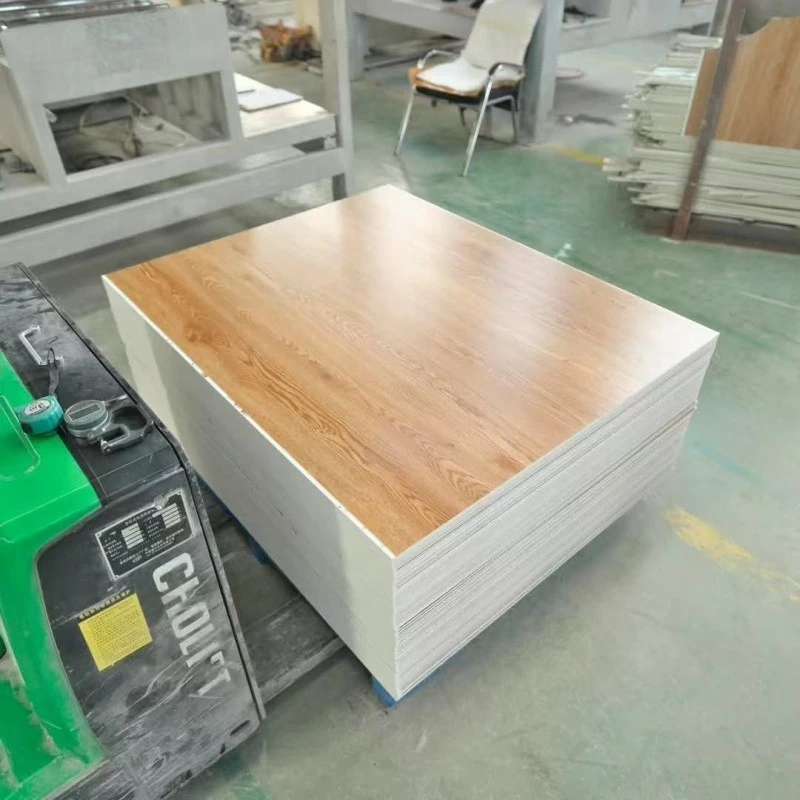 SPC Flooring 100% Virgin PVC And Calcium Carbonate